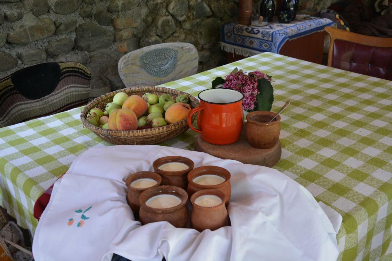Ludwig Guesthouse Lagodekhi Buitenkant foto